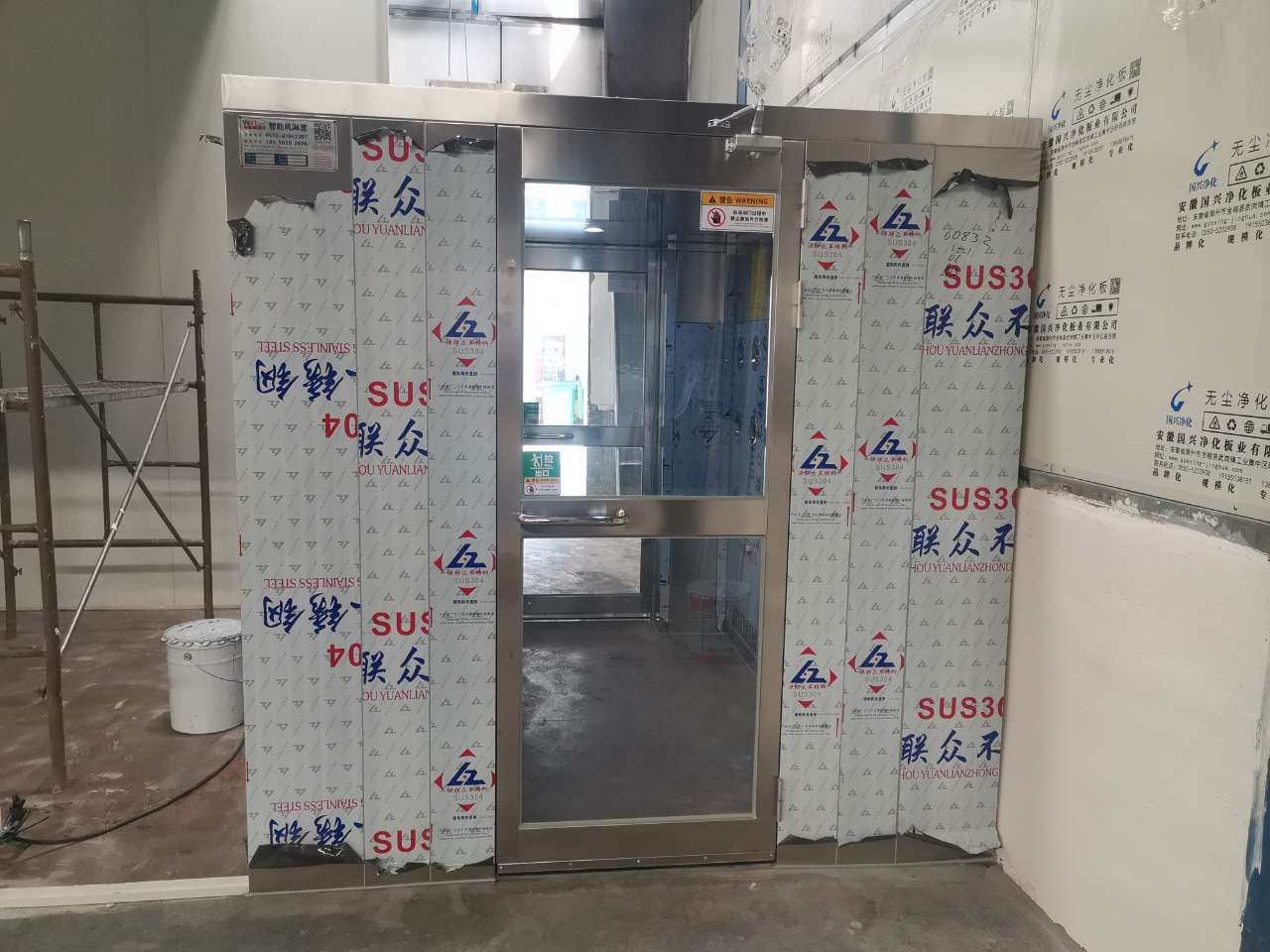 山東浪潔凈化工程有限公司風淋室安裝